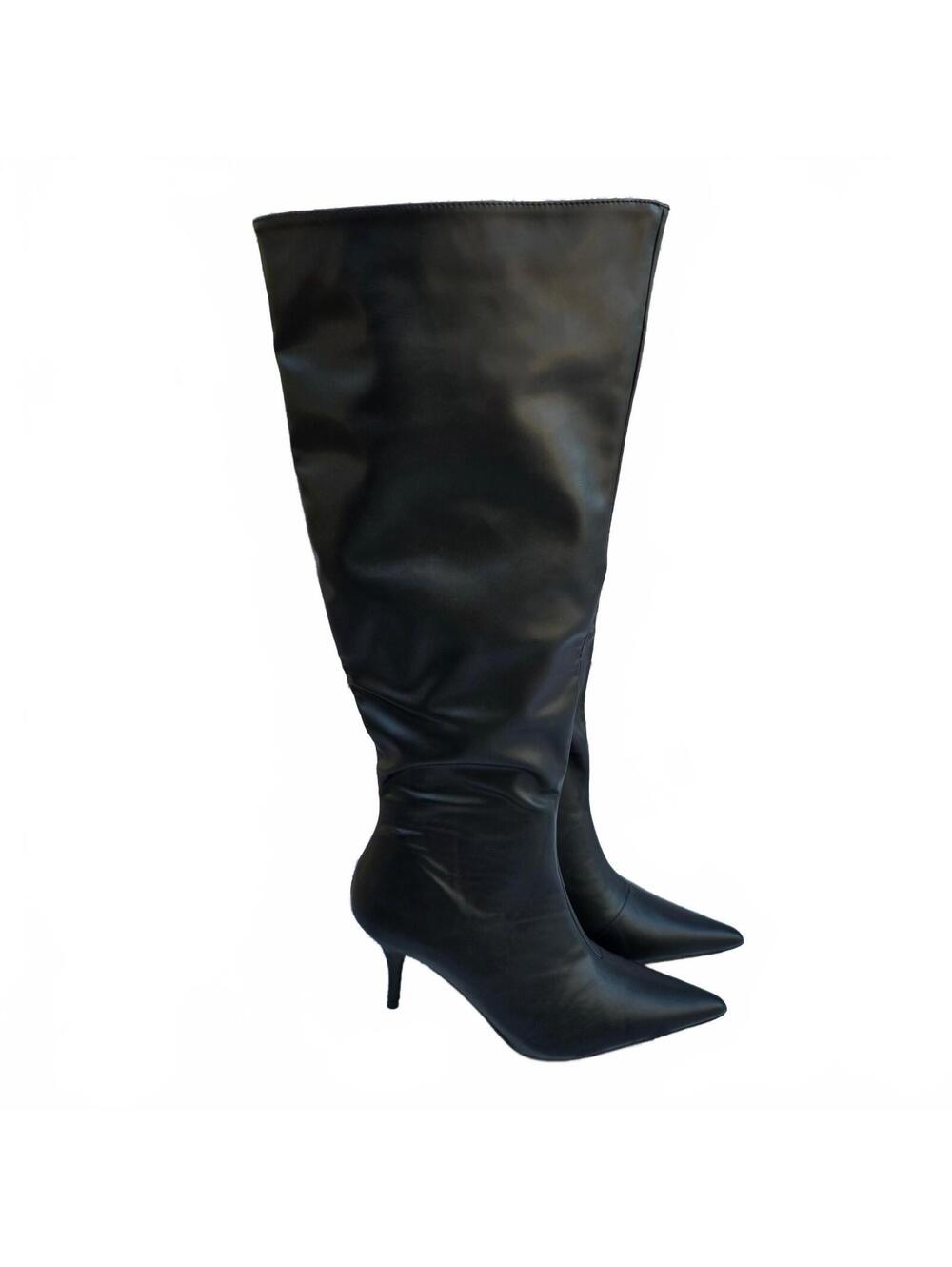 Size 10 Black knee-high pointed toe heeled boots